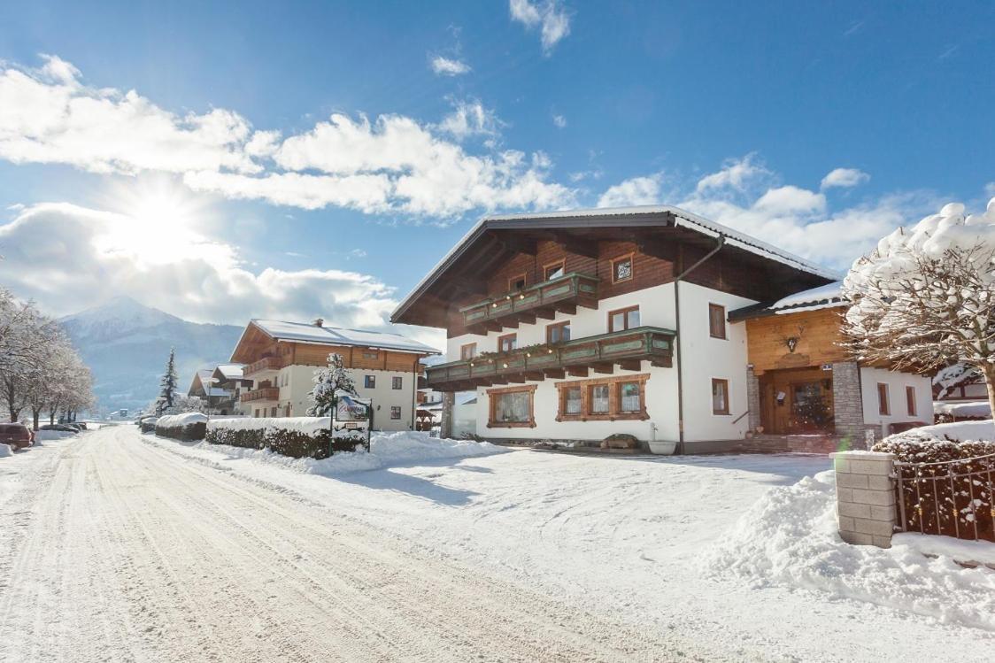 Holiday Im Gaestehaus Warter In Altenmarkt Альтенмаркт-ім-Понгау Екстер'єр фото